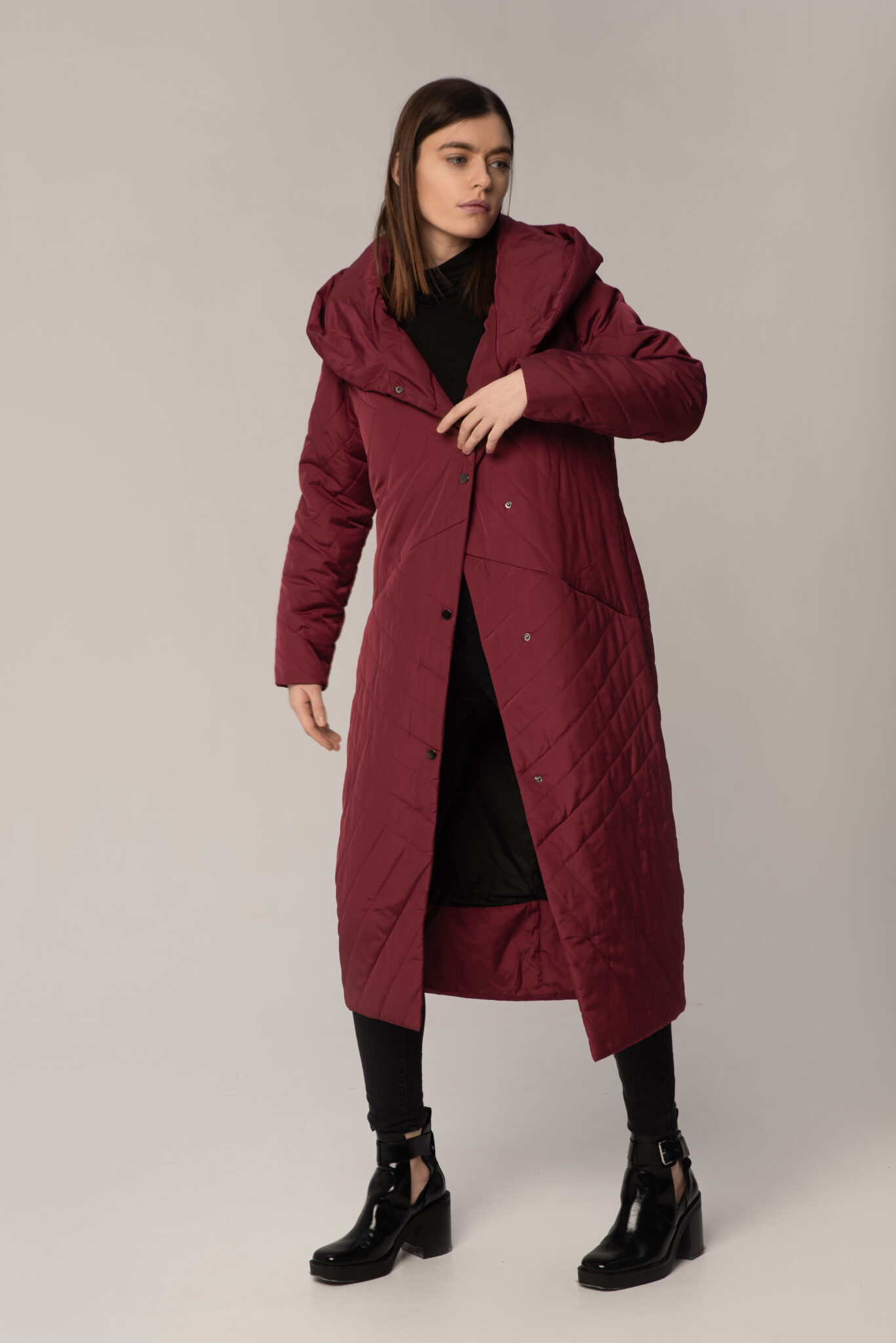 prinova bordo ilgas paltas